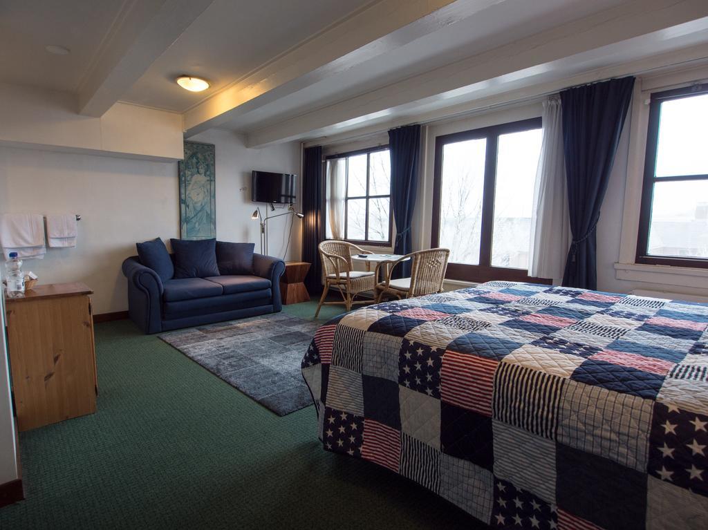 Hotel Adolesce 암스테르담 외부 사진